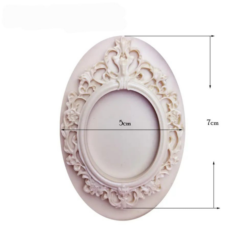 Molde de Silicone Para Pasta Americana ou Biscuit CM 103
